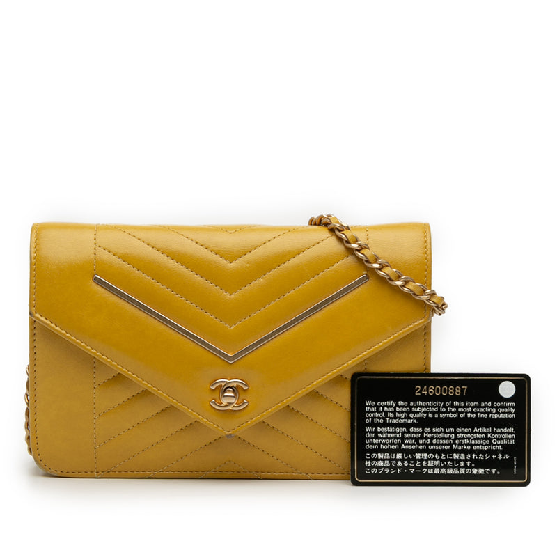 Small Reversed Chevron Lambskin Flap - Image 12