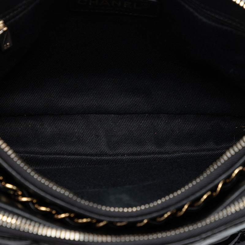 CC Quilted Patent Double Zip Camera Bag - Image 4