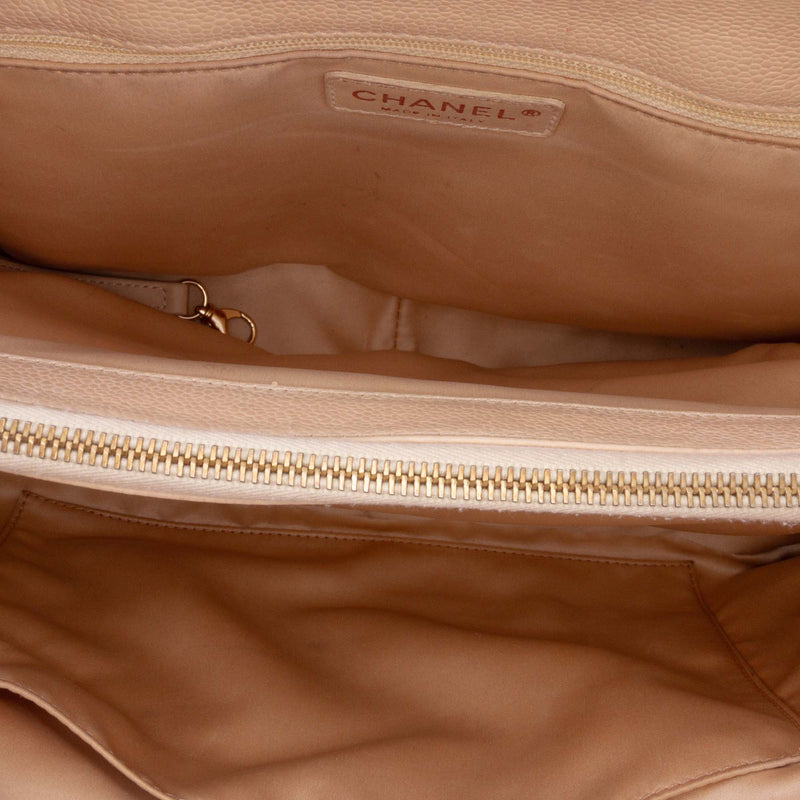 Caviar Grand Shopping Tote - Image 4