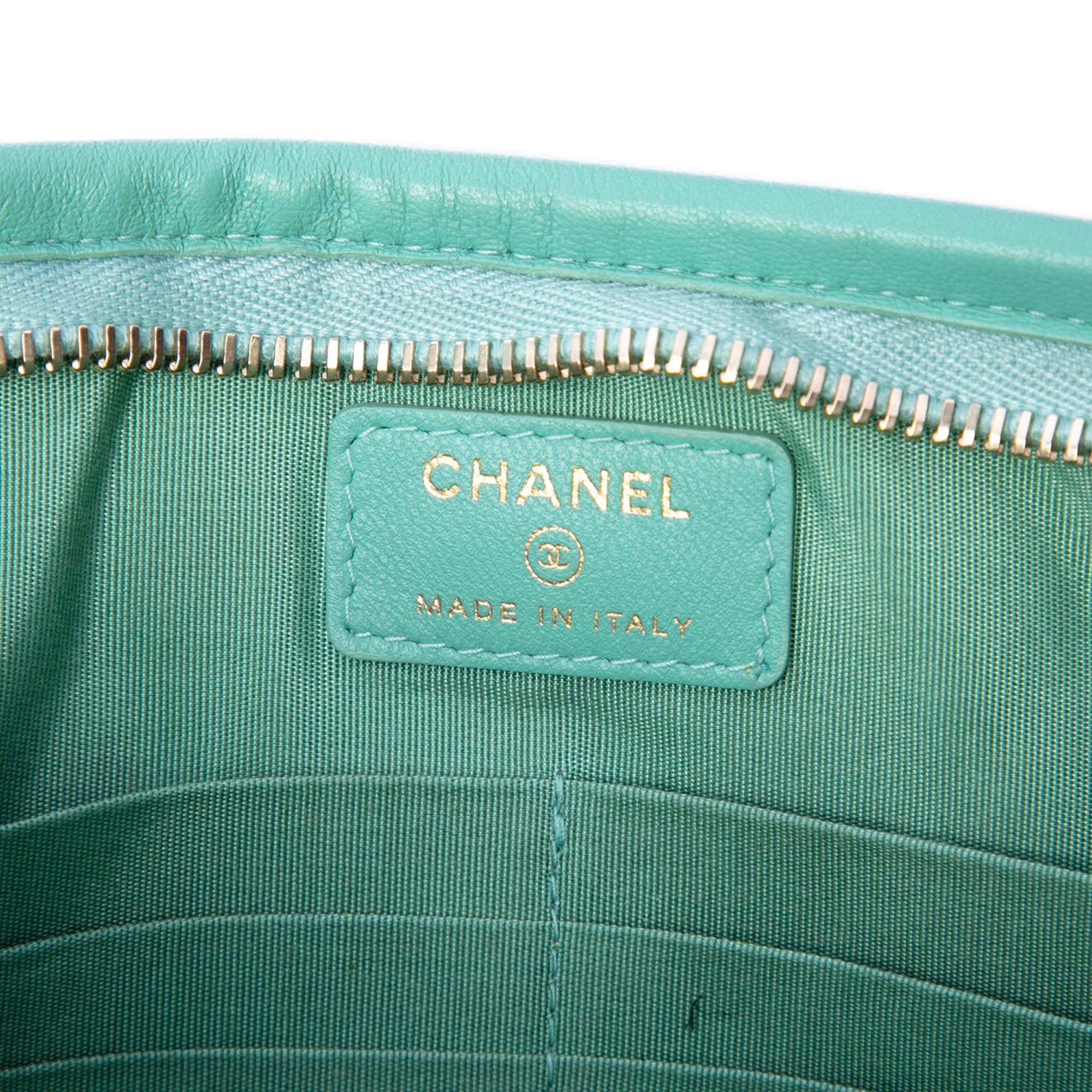 Tweed PVC Logo Wristlet Clutch - Image 5