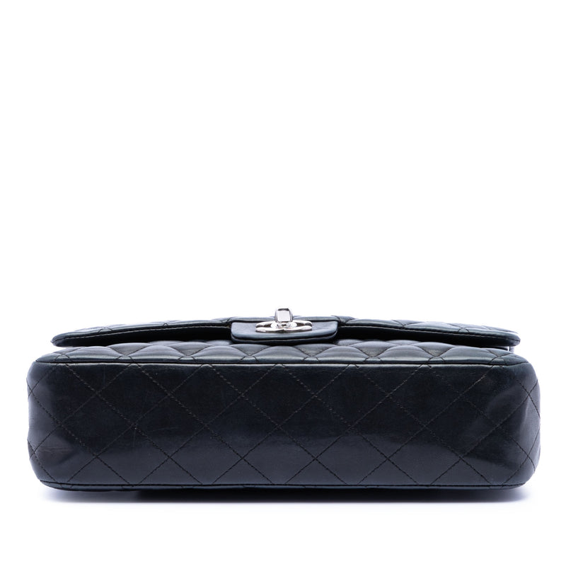 Medium Classic Lambskin Double Flap - Image 3