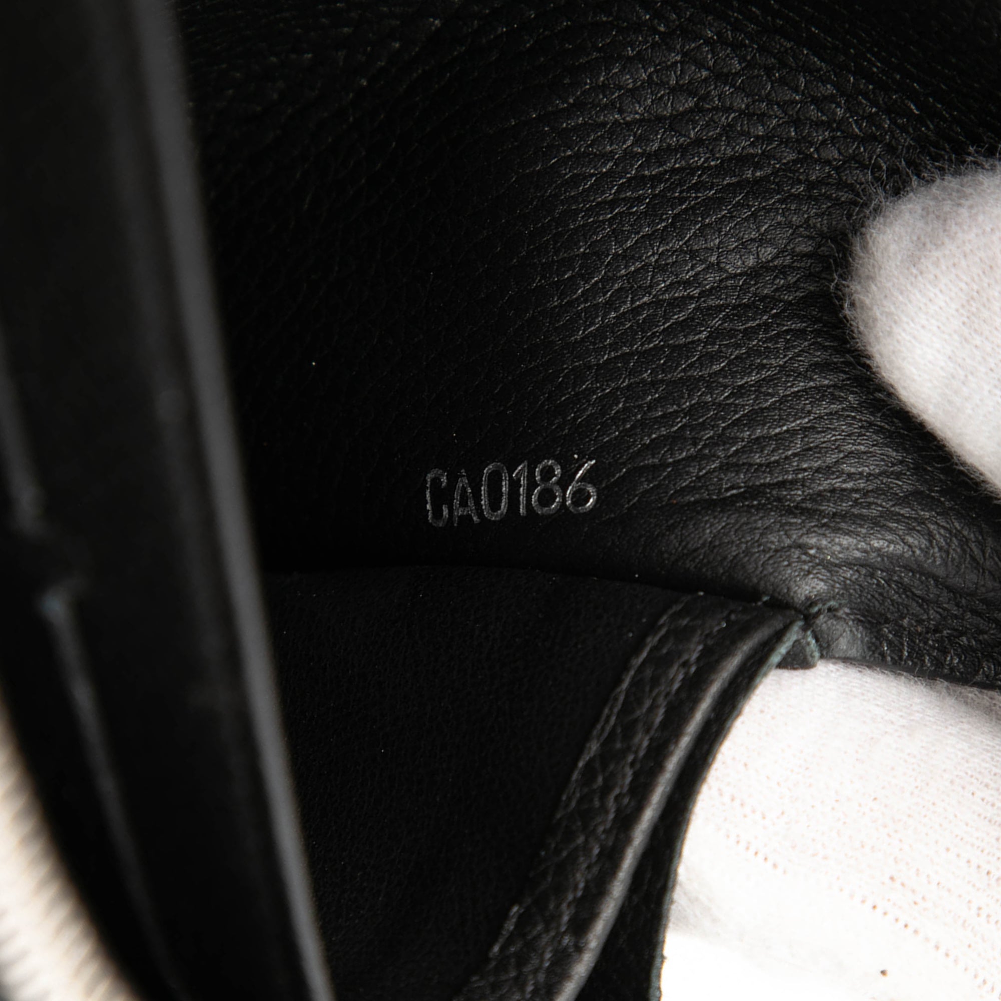 Leather Lockme II Long Wallet - Image 6