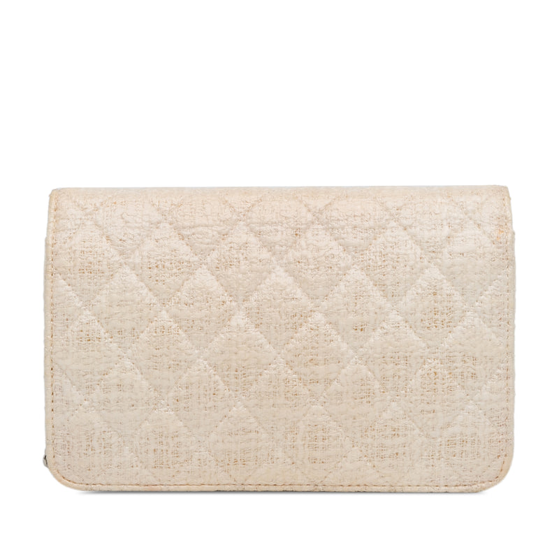 CC Coated Tweed Wallet On Chain - Image 3