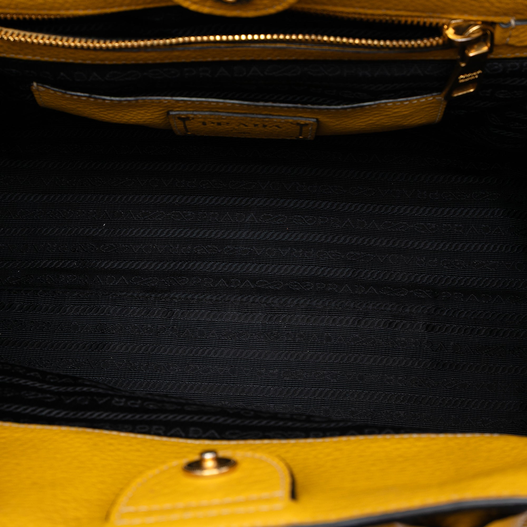 Vitello Daino Open Convertible Tote - Image 4
