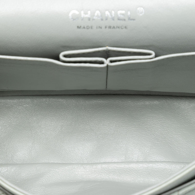 Medium Classic Caviar Double Flap - Image 4