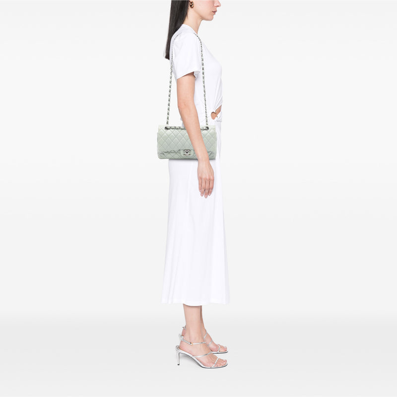 Medium Classic Caviar Double Flap - Image 7