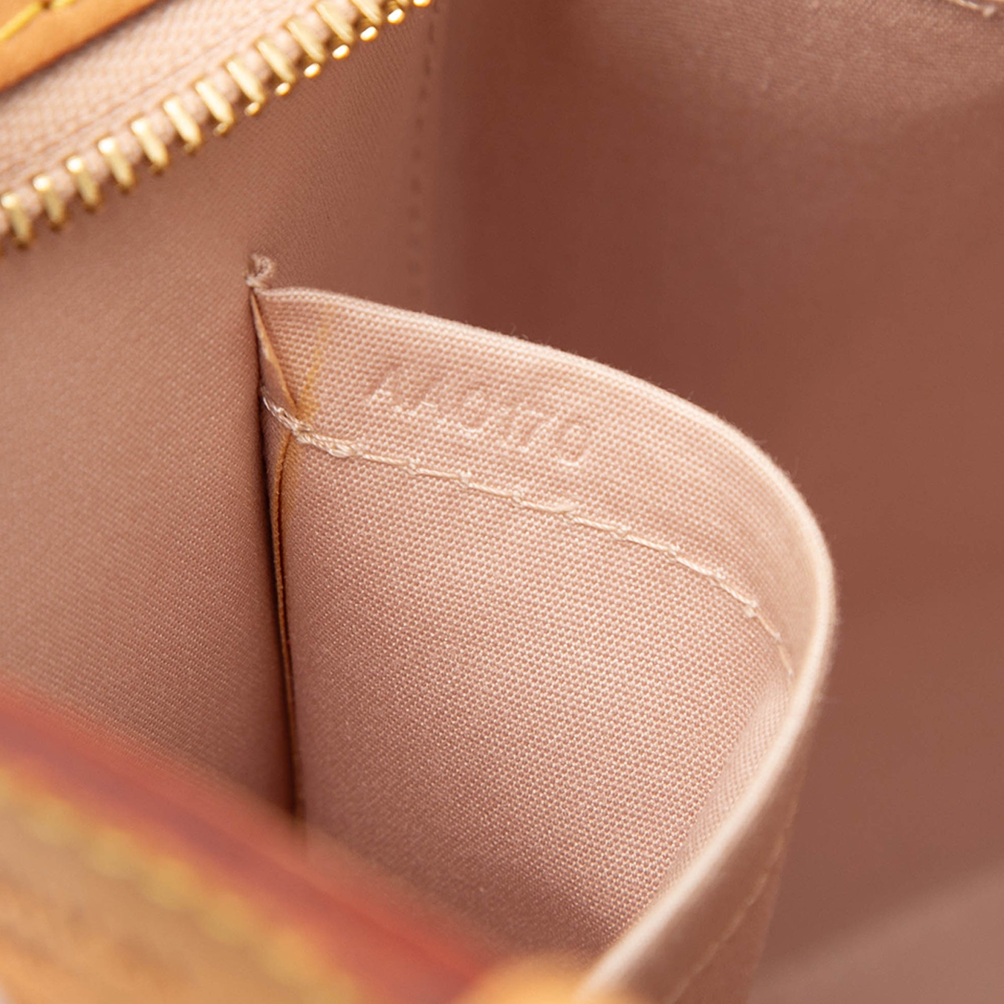 Monogram Vernis Brea MM - Image 6