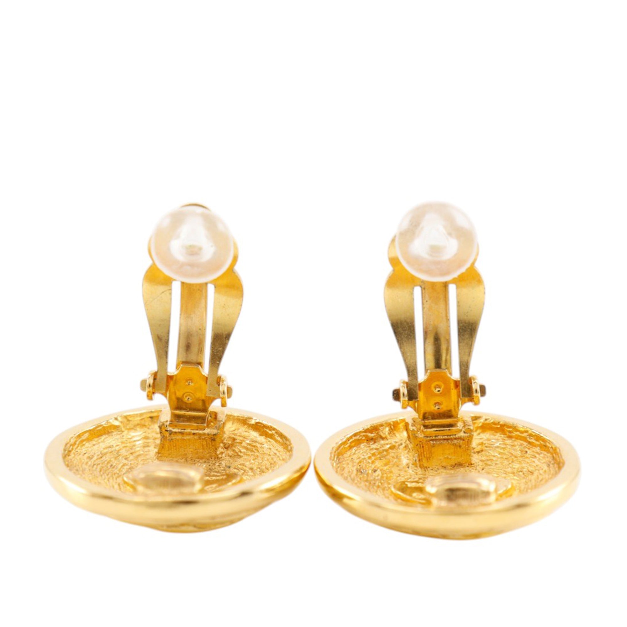 CC Gold Plated Quilted Round Clip On Earrings - Image 4