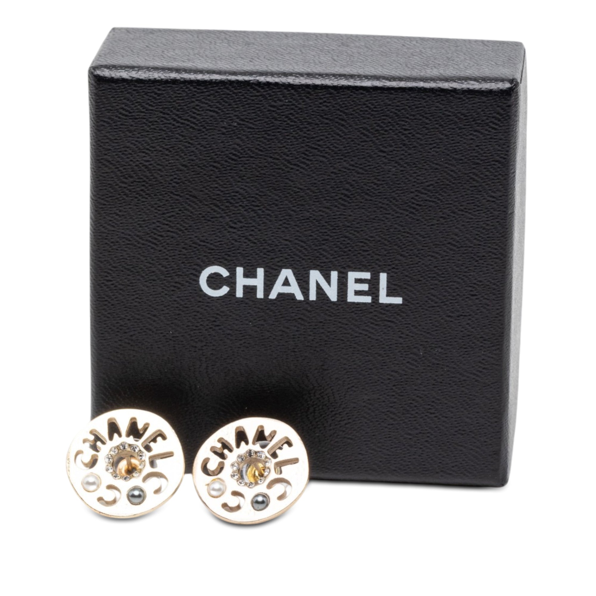 Gold Plated Strass Faux Pearl Coco Logo Disc Pushback Earrings - Image 4