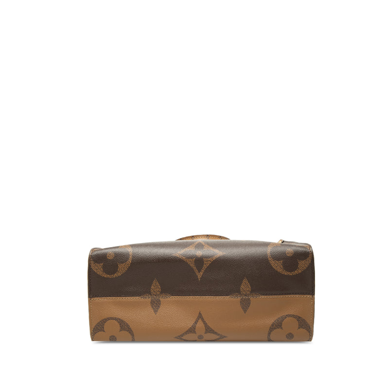 Monogram Reverse Giant OnTheGo MM - Image 3