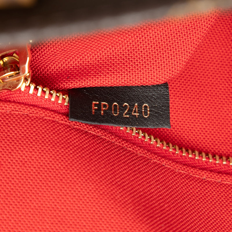 Monogram Reverse Giant OnTheGo MM - Image 6