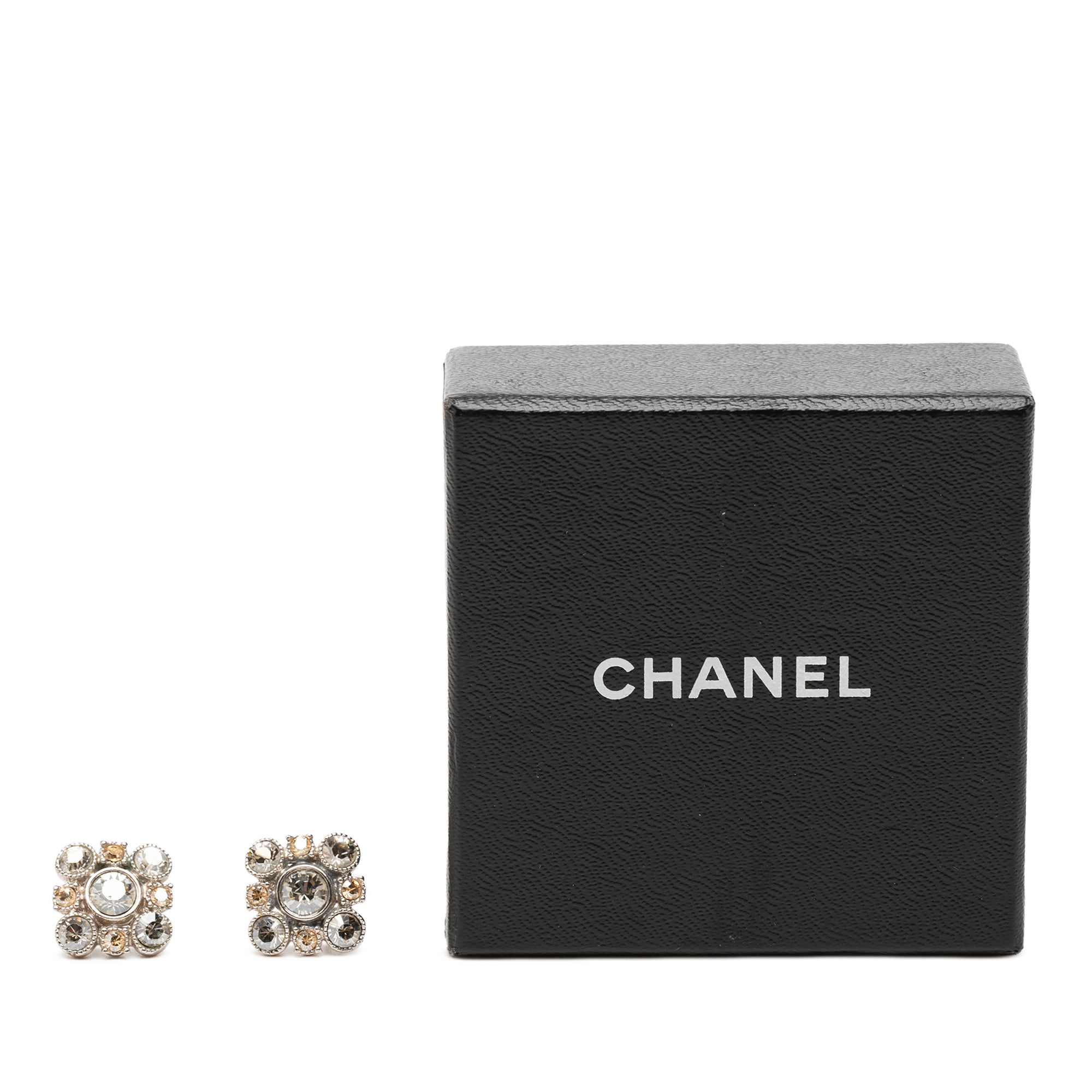 Brass Floral Strass Push Back Earrings - Image 4