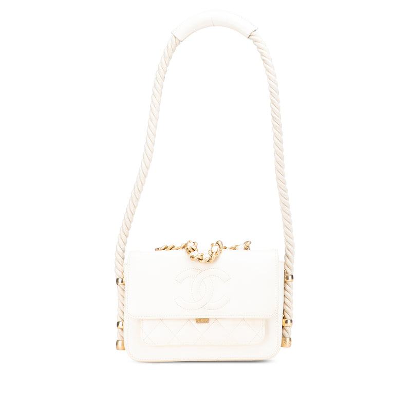 Crumpled Calfskin En Vogue Rope Flap - Image 1