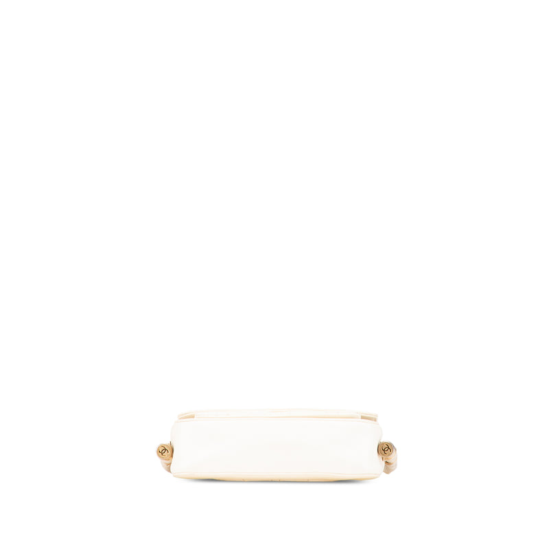 Crumpled Calfskin En Vogue Rope Flap - Image 3