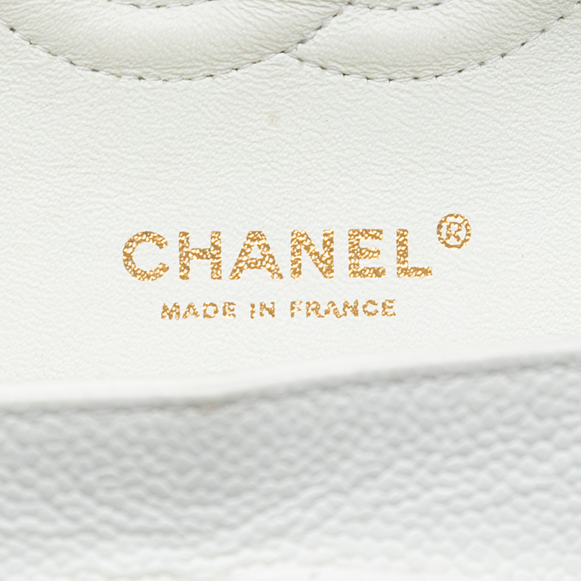 Medium Classic Caviar Double Flap - Image 5