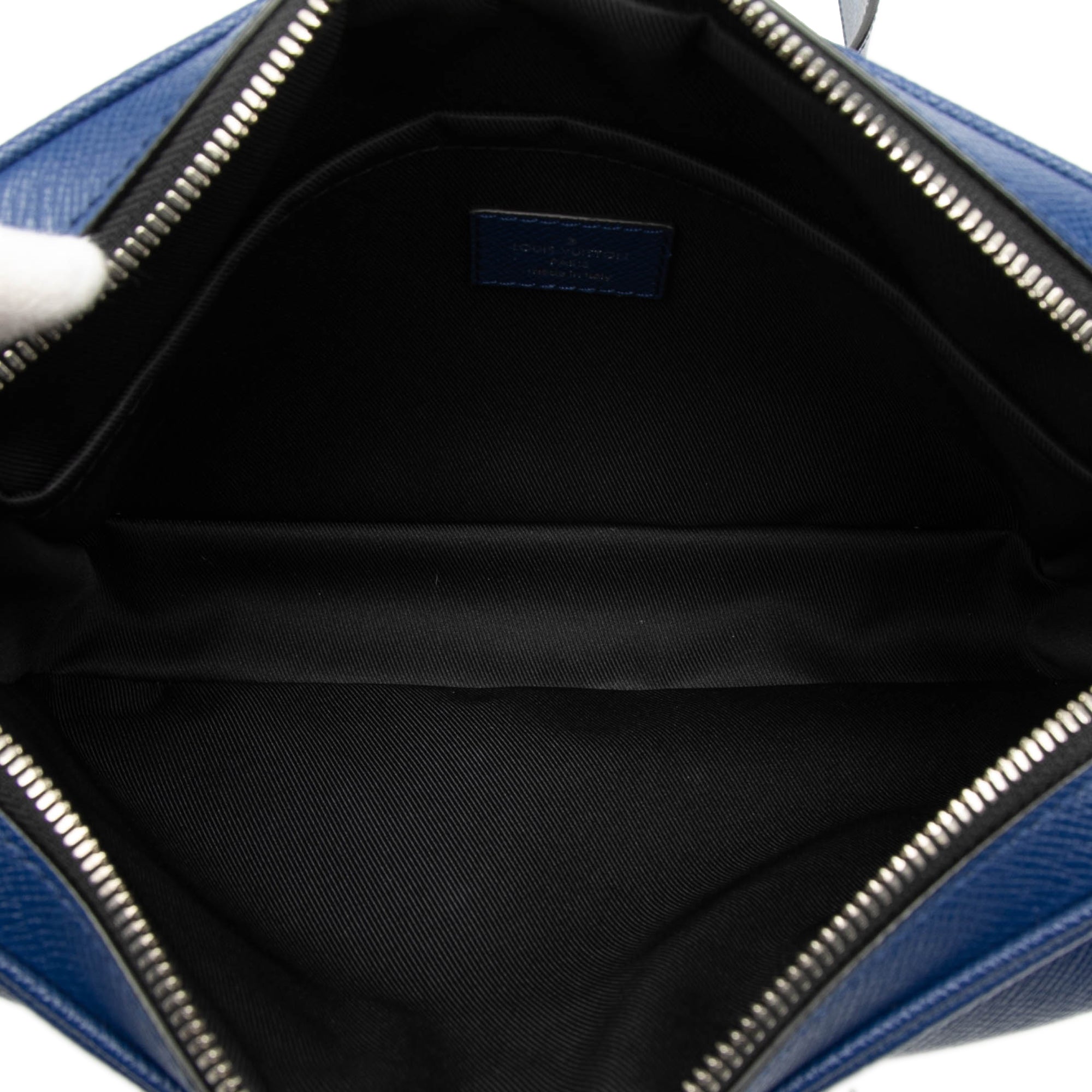 Monogram Taigarama Outdoor Messenger - Image 4