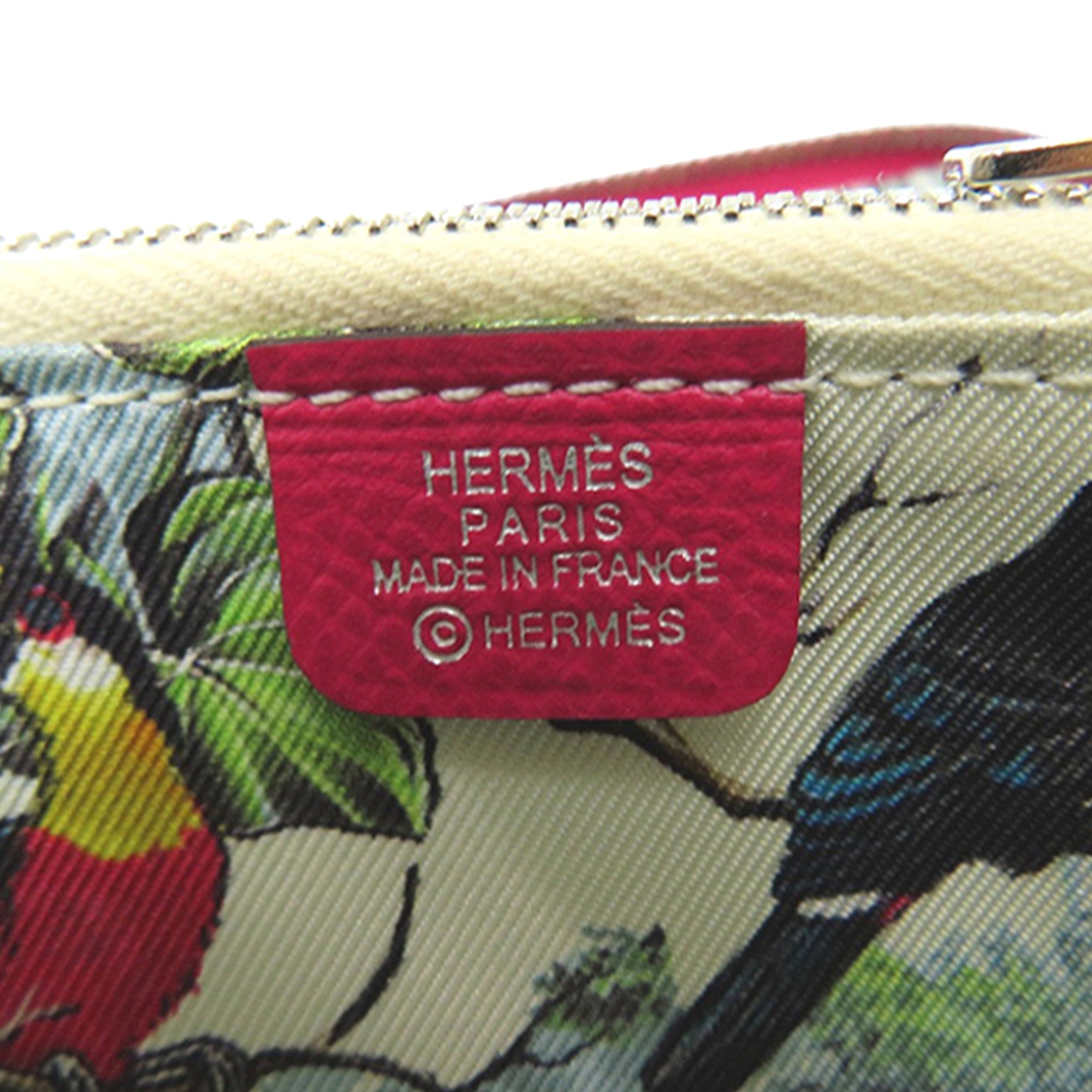 Epsom Silk in Compact Wallet - Image 11