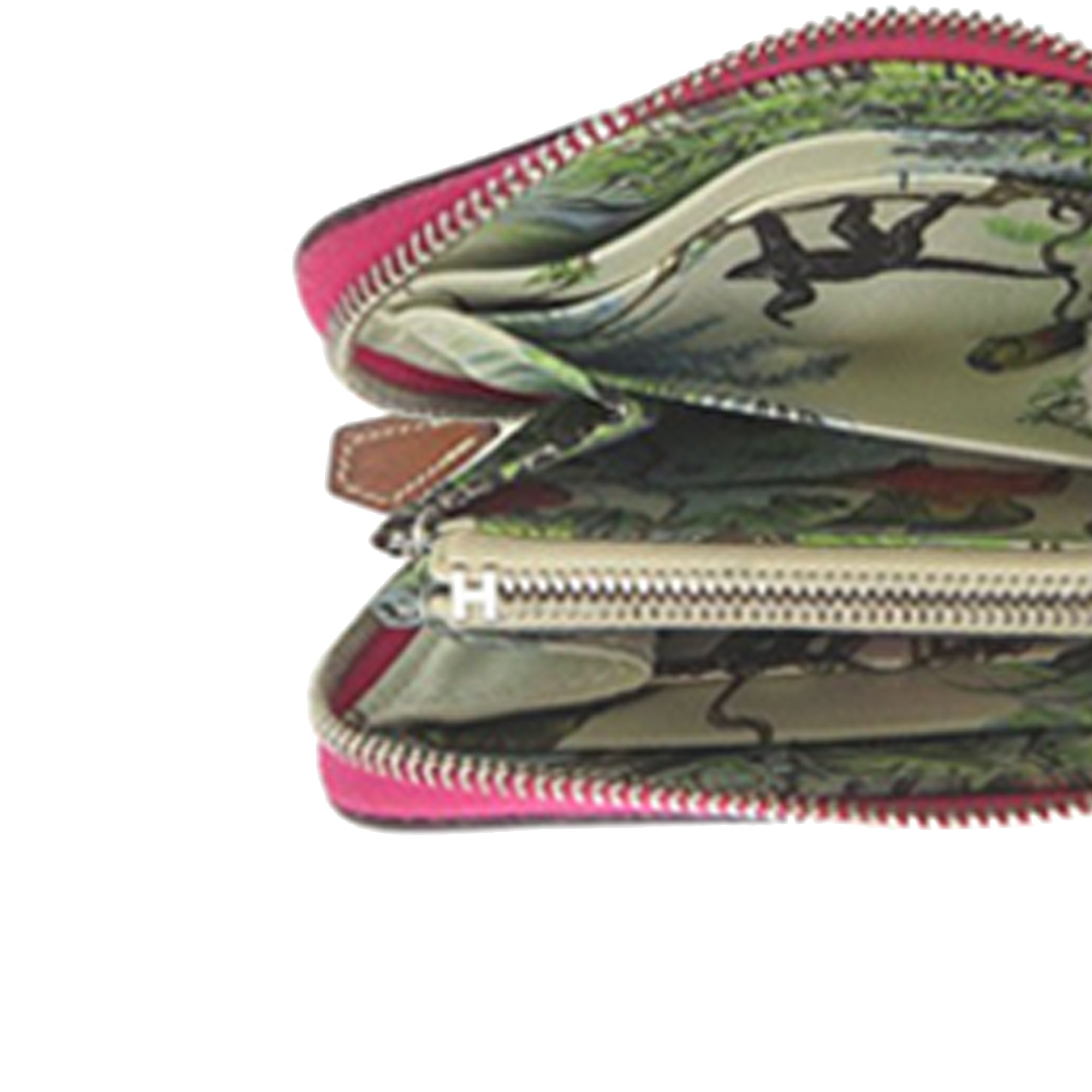 Epsom Silk in Compact Wallet - Image 5