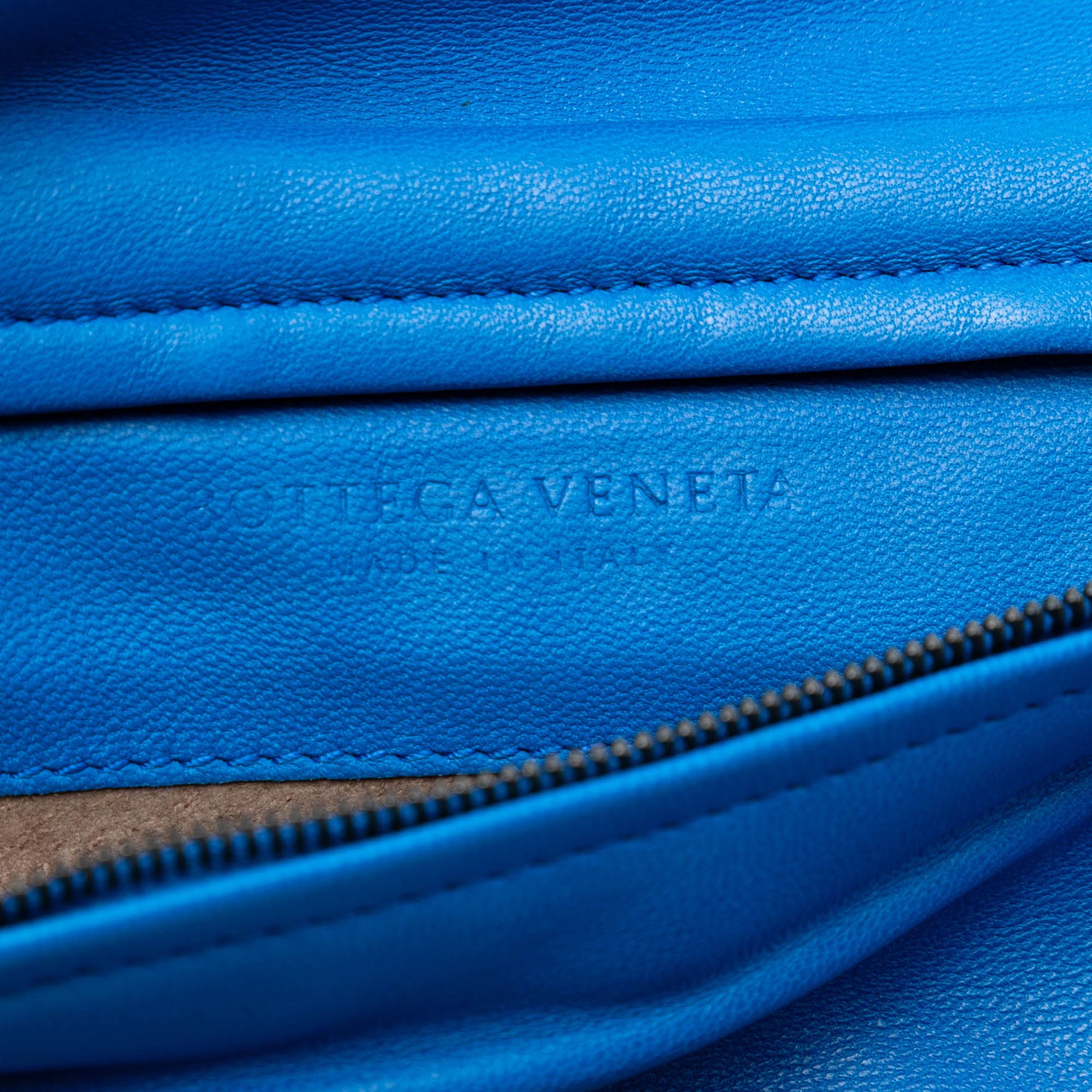 Nappa Intrecciato Turn Lock Clutch - Image 5