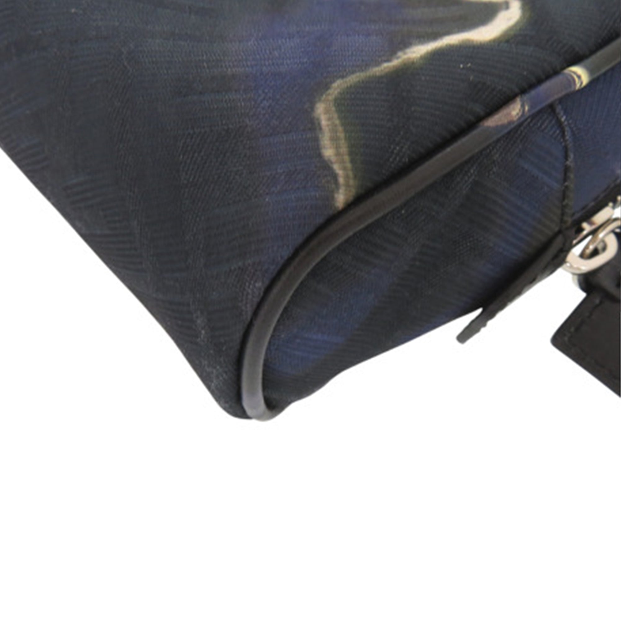 Zucca Gradient Canvas FF 1974 Toiletry Case - Image 7