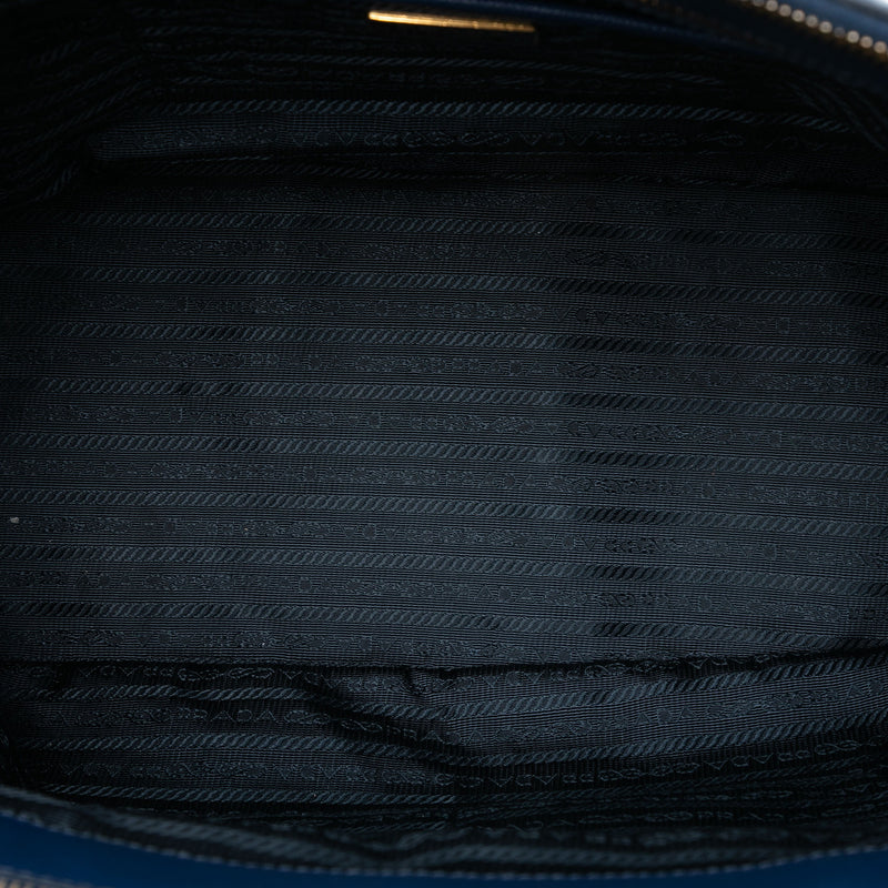 Large Saffiano Lux Galleria Double Zip Tote - Image 4