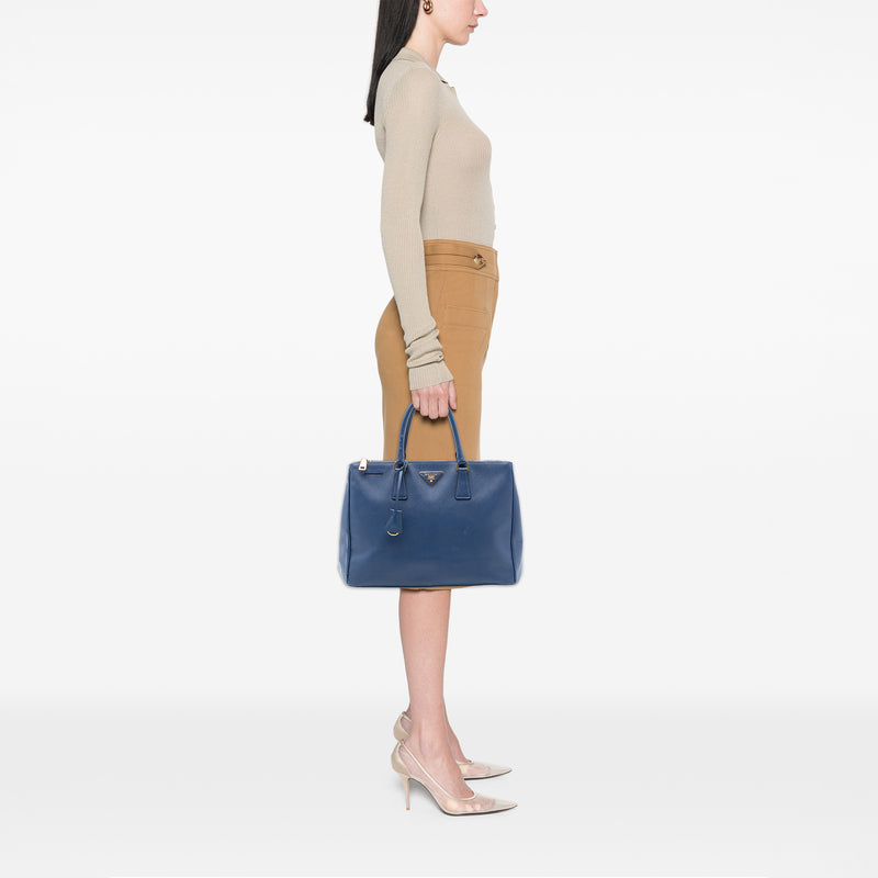 Large Saffiano Lux Galleria Double Zip Tote - Image 6
