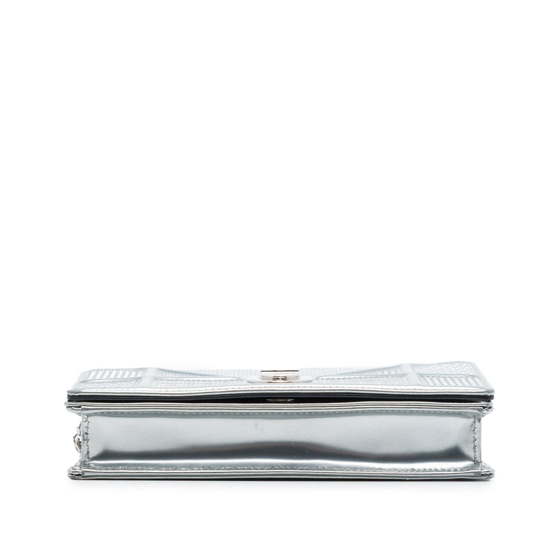 Metallic Patent Microcannage Diorama Wallet on Chain - Image 3