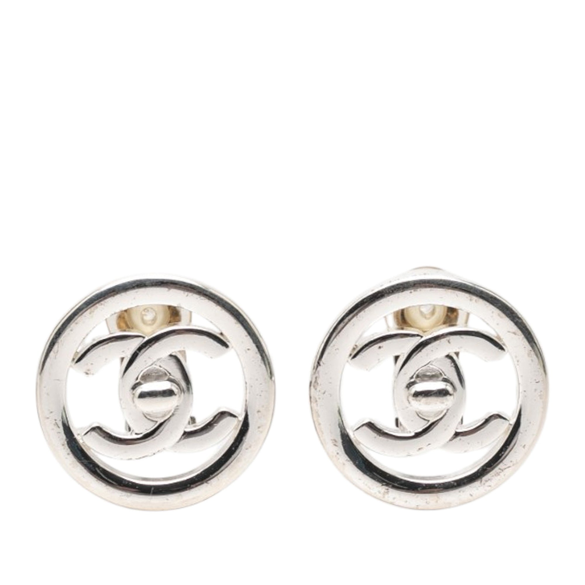 CC Brass Turnlock Round Clip On Earrings - Image 1