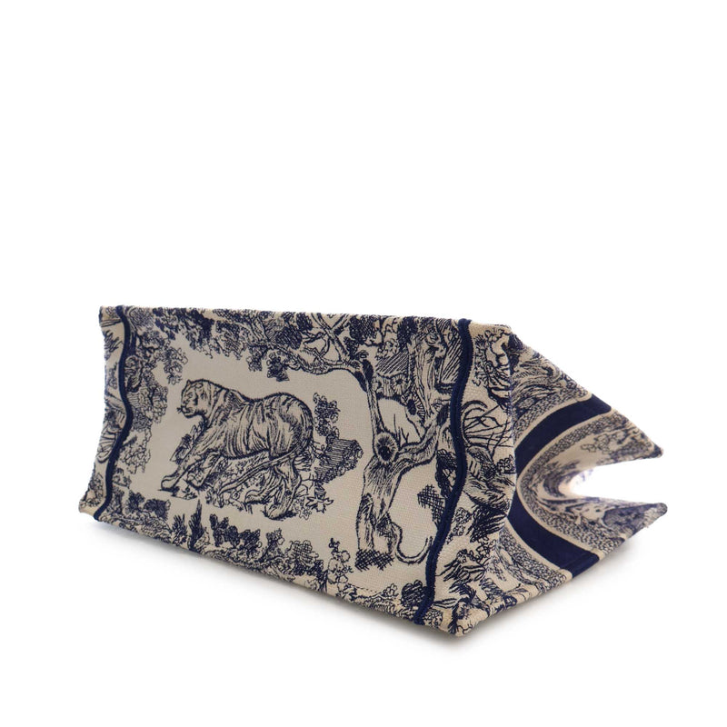 Medium Canvas Embroidered Dioriviera Toile De Jouy Book Tote - Image 6