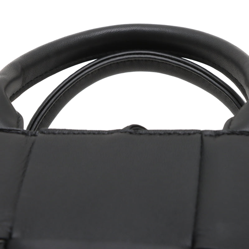 Candy Nappa Maxi Intrecciato Arco Tote - Image 8