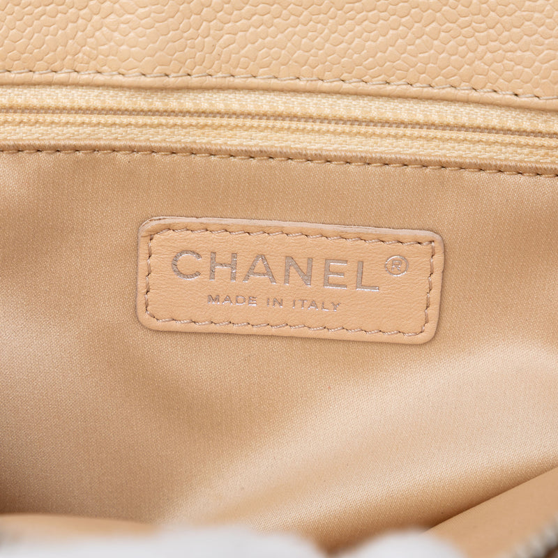 Caviar Grand Shopping Tote - Image 6