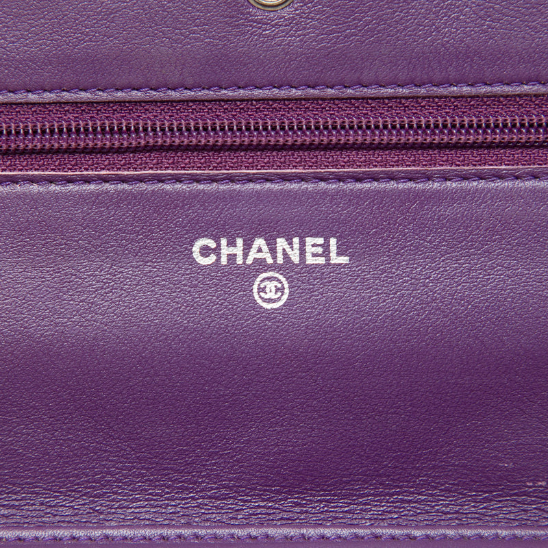 CC Quilted Patent Brilliant Wallet On Chain - Image 5
