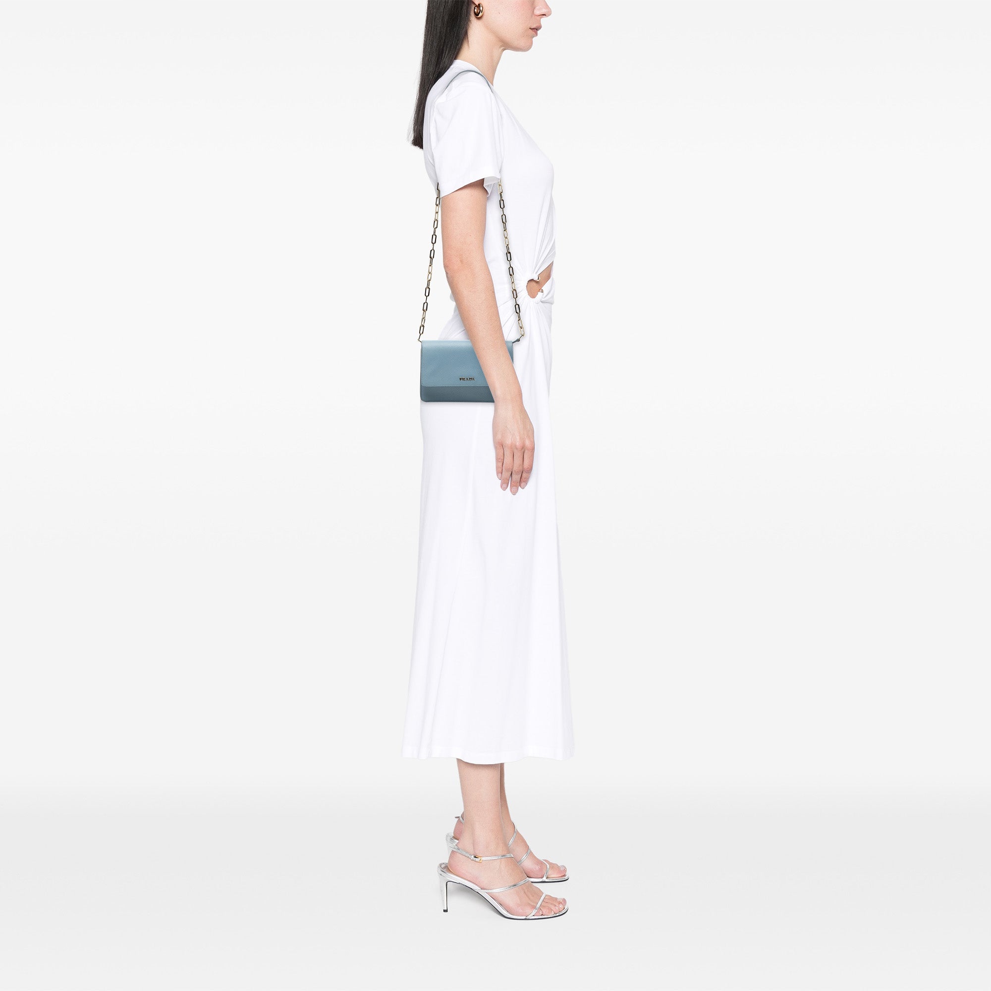 Saffiano Lux Wallet On Chain - Image 6
