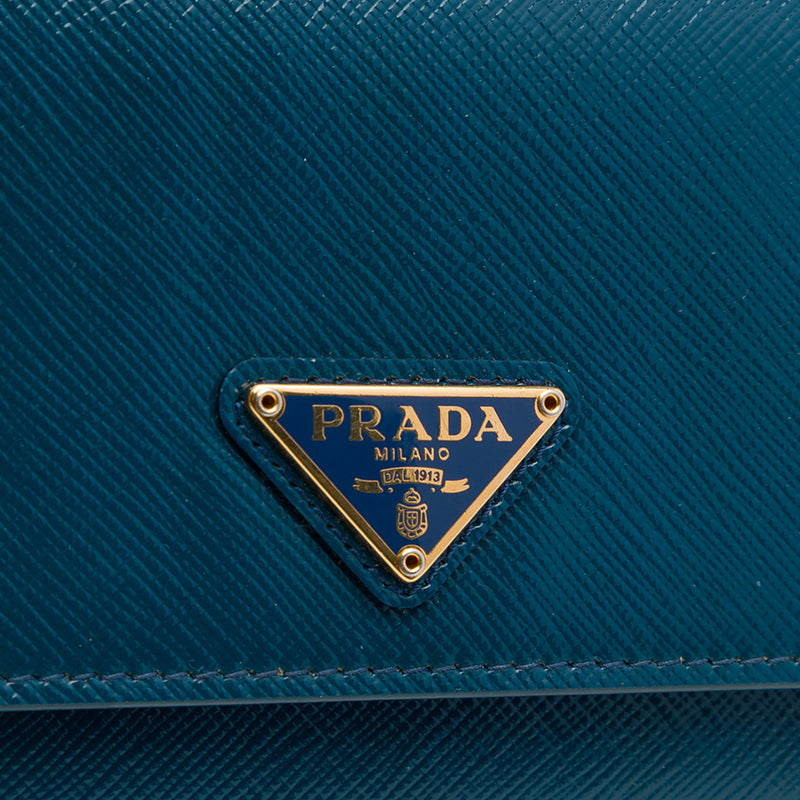 Saffiano Lux Wallet On Chain - Image 5