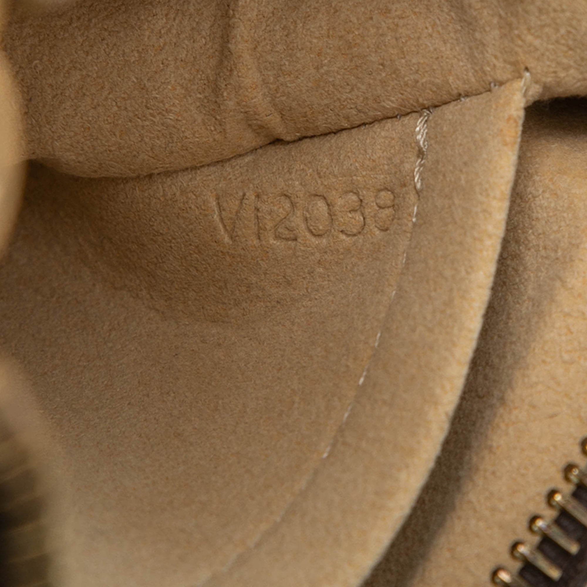 Monogram Pochette Milla MM - Image 6