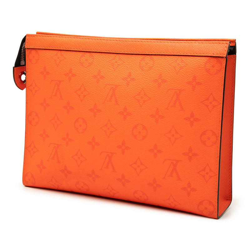 Monogram Taigarama Pochette Voyage MM - Image 2