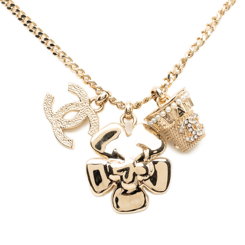 CC Gold Plated Strass and Faux Pearl Flower Pendant Necklace - Image 2
