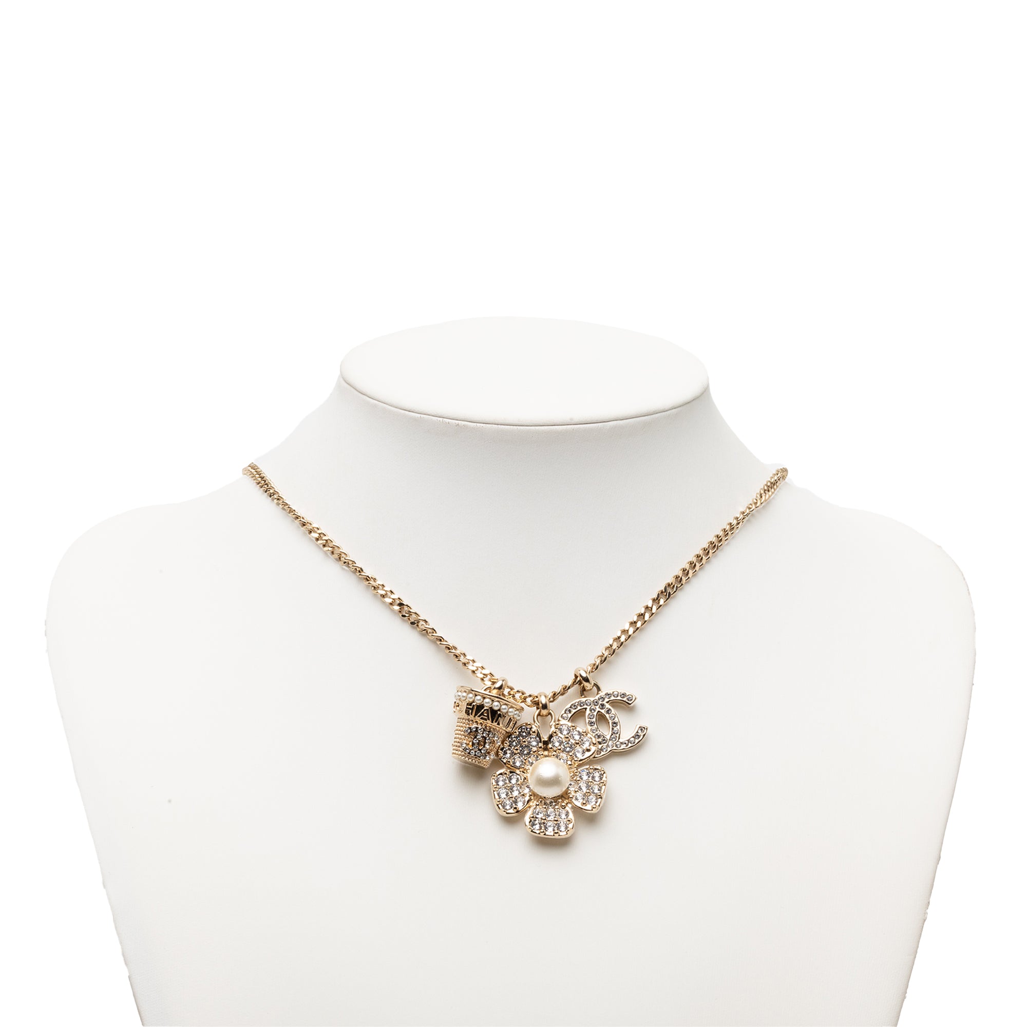 CC Gold Plated Strass and Faux Pearl Flower Pendant Necklace - Image 4