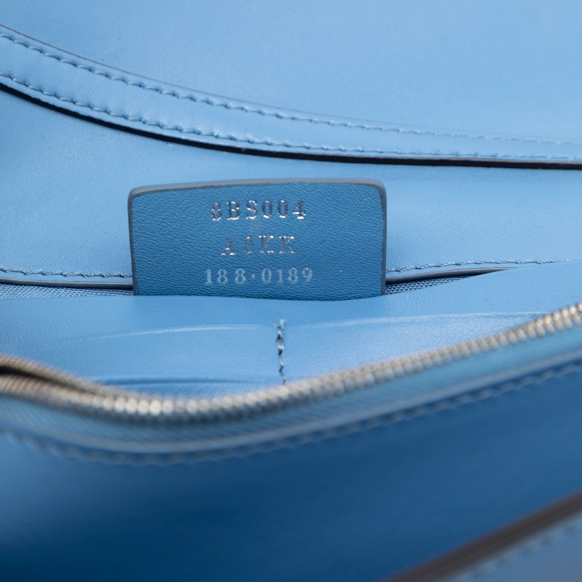 Calfskin F is Fendi Kan I Wallet on Chain - Image 6