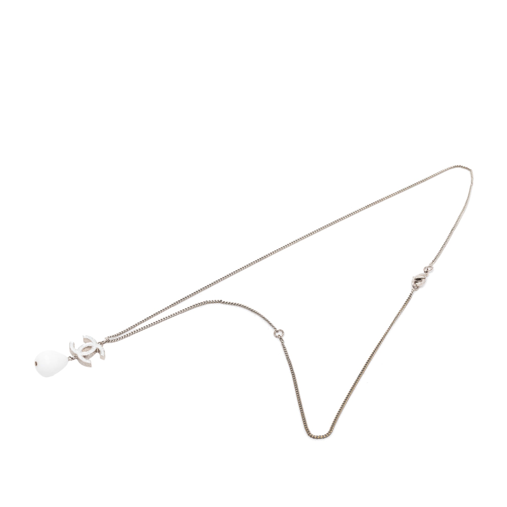 CC Brass Resin Teardrop Pendant Necklace - Image 4