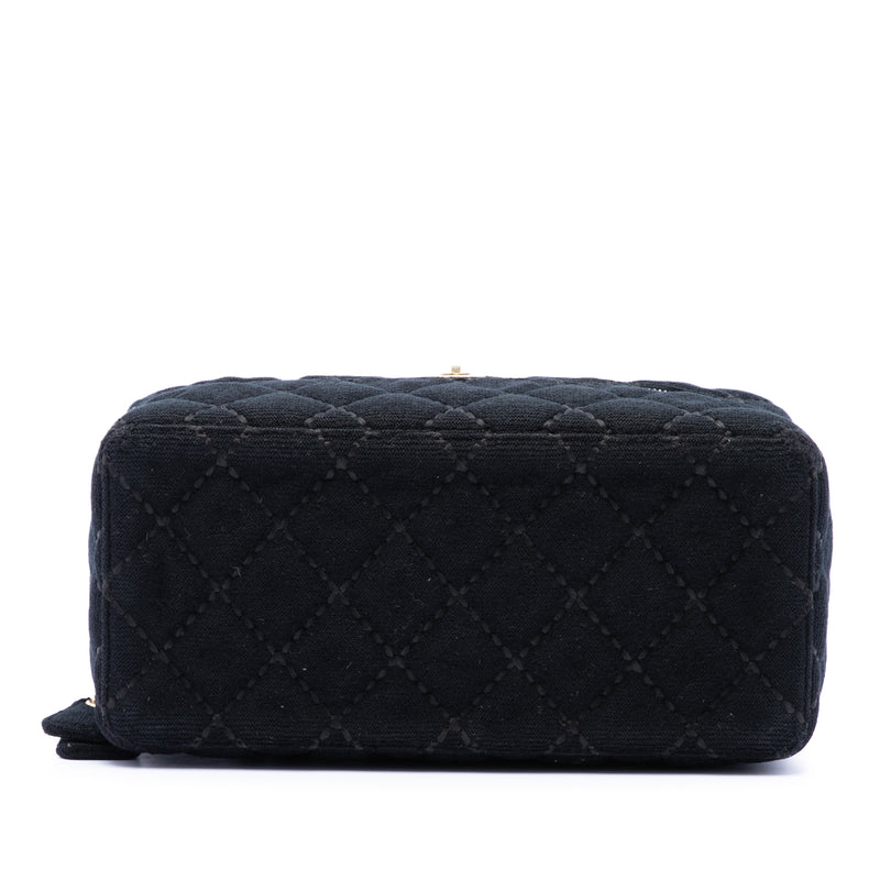 CC Quilted Jersey Wild Stitch Vanity Bag - Image 3