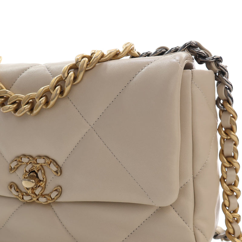Medium Lambskin 19 Flap - Image 6