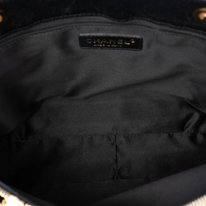 Caviar Grand Shopping Tote - Image 4