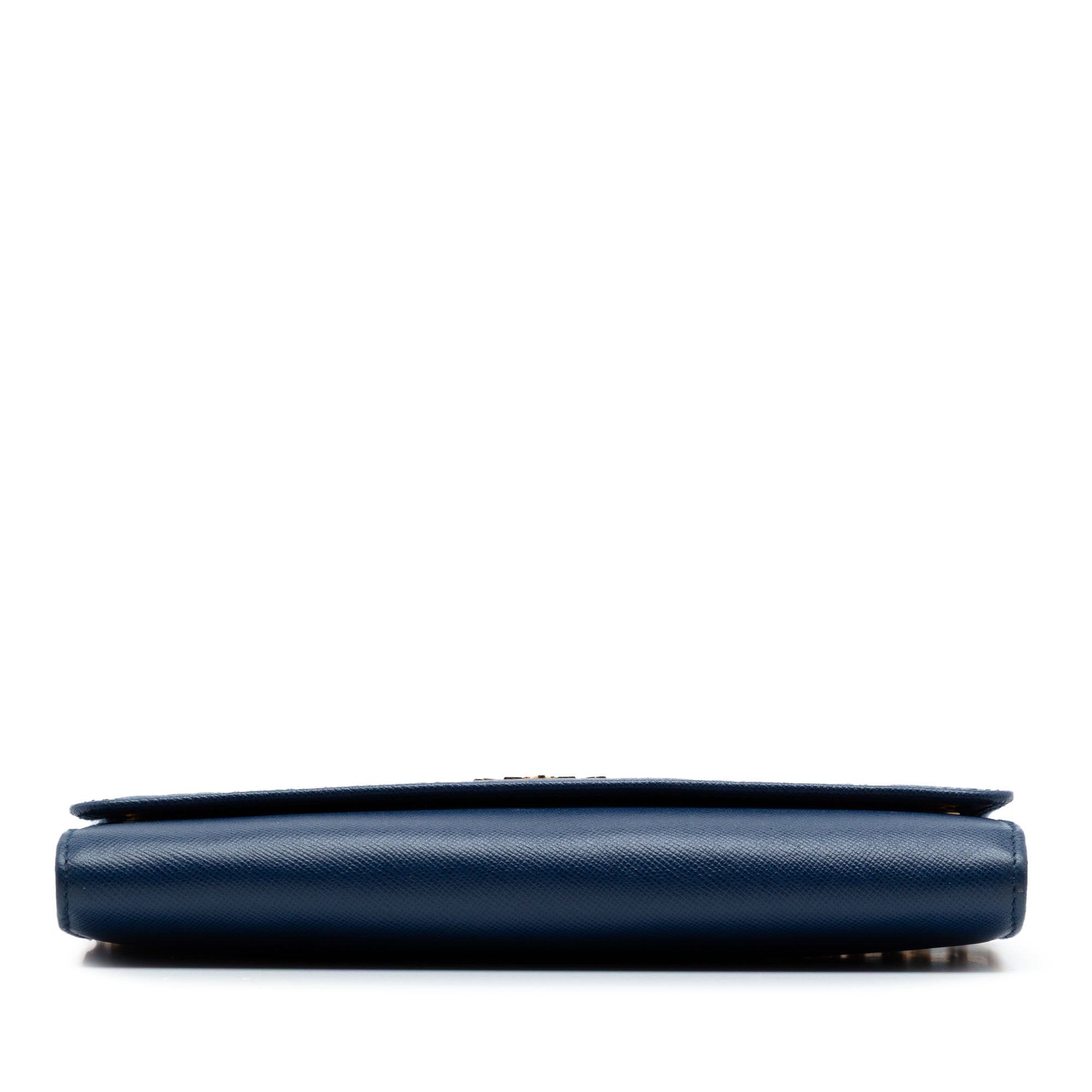Saffiano Wallet On Chain - Image 3