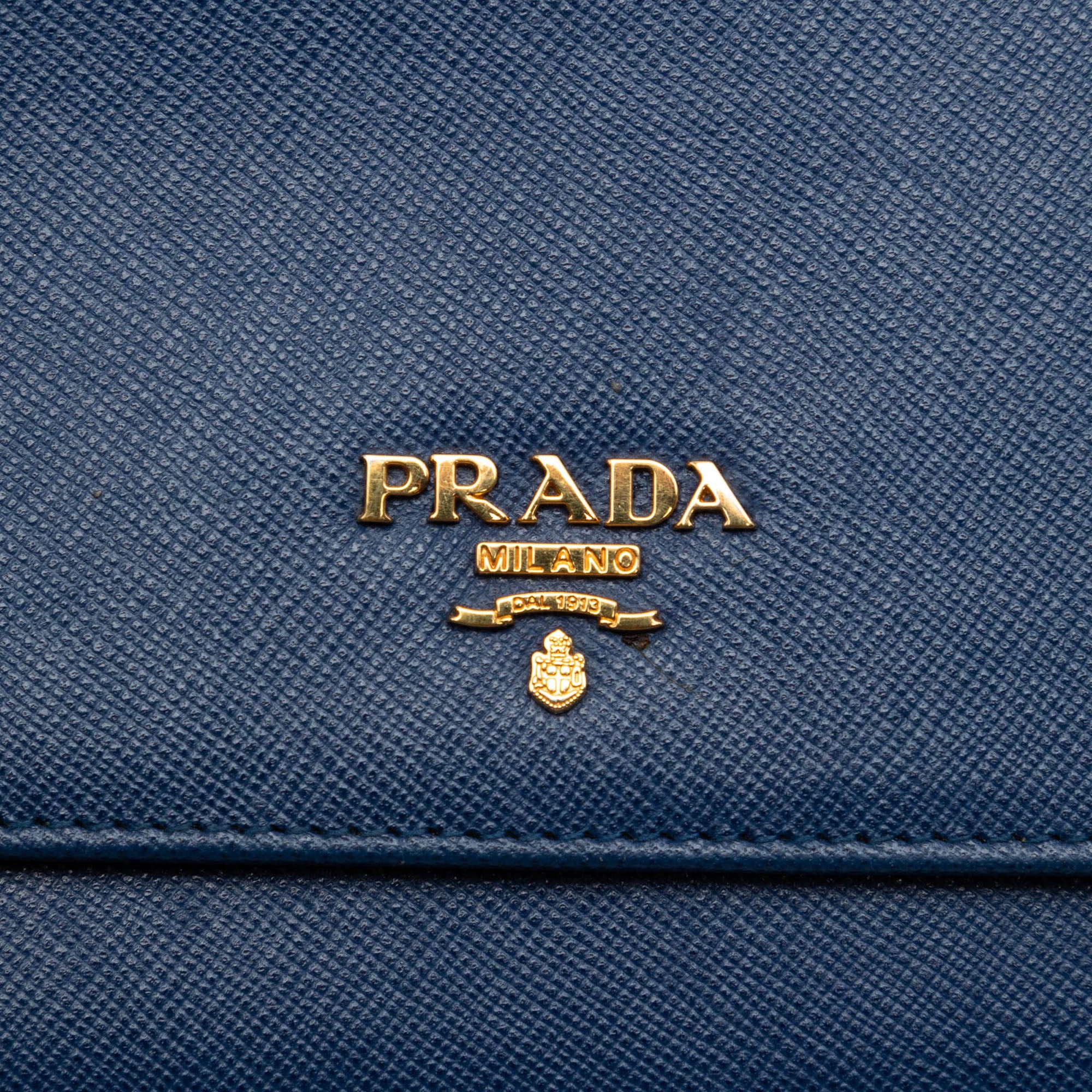Saffiano Wallet On Chain - Image 5