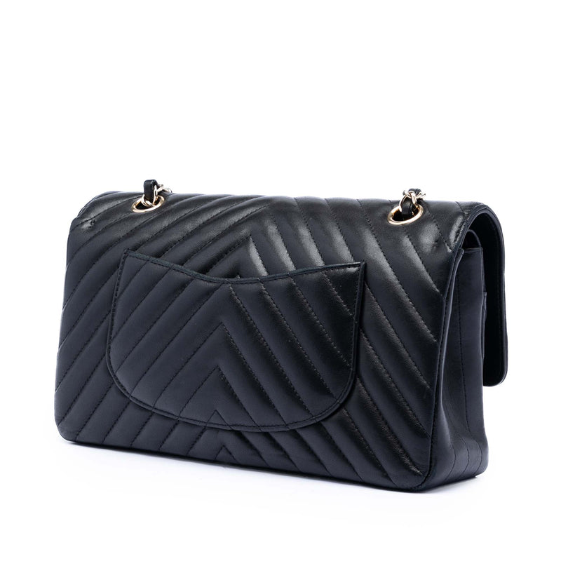 Medium Classic Chevron Lambskin Double Flap - Image 2