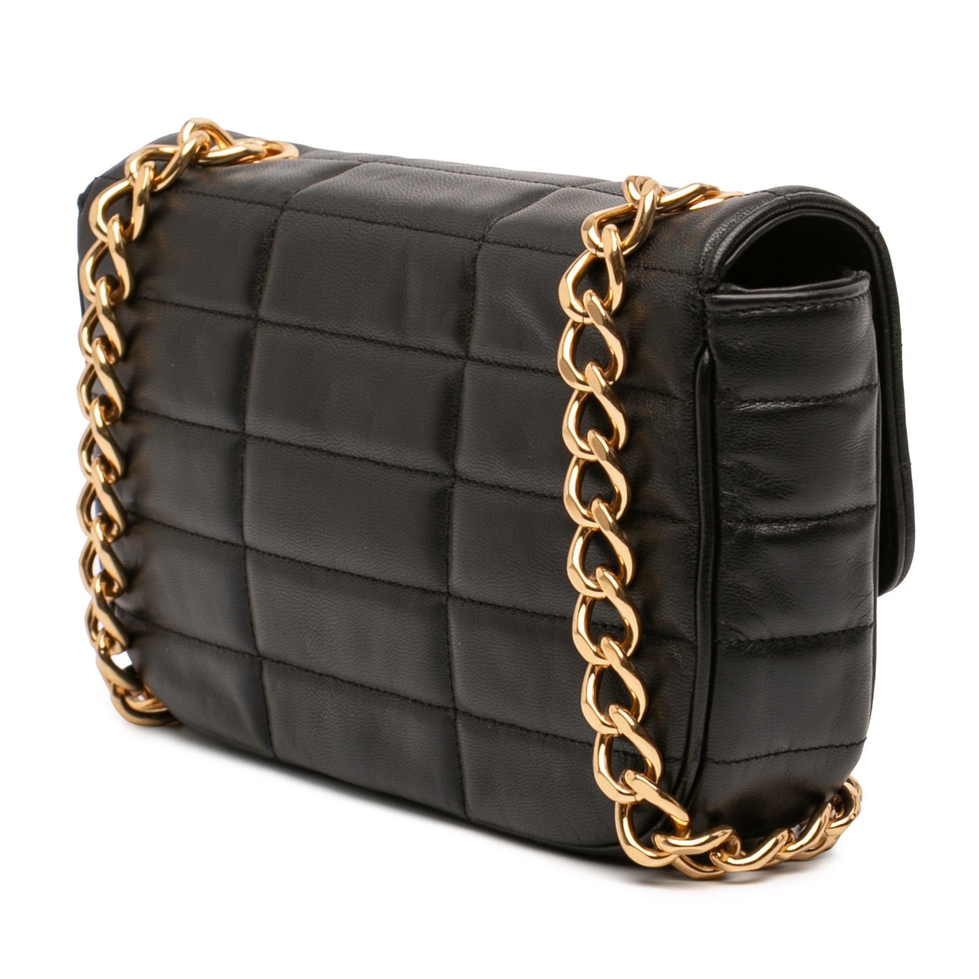 Matelasse Goatskin Monochrome Chain Shoulder Bag - Image 2