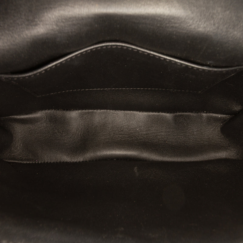 Matelasse Goatskin Monochrome Chain Shoulder Bag - Image 4