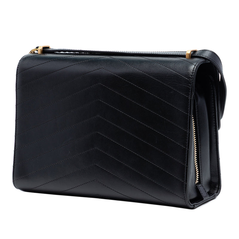 CC Chevron Calfskin Medal Flap - Image 2
