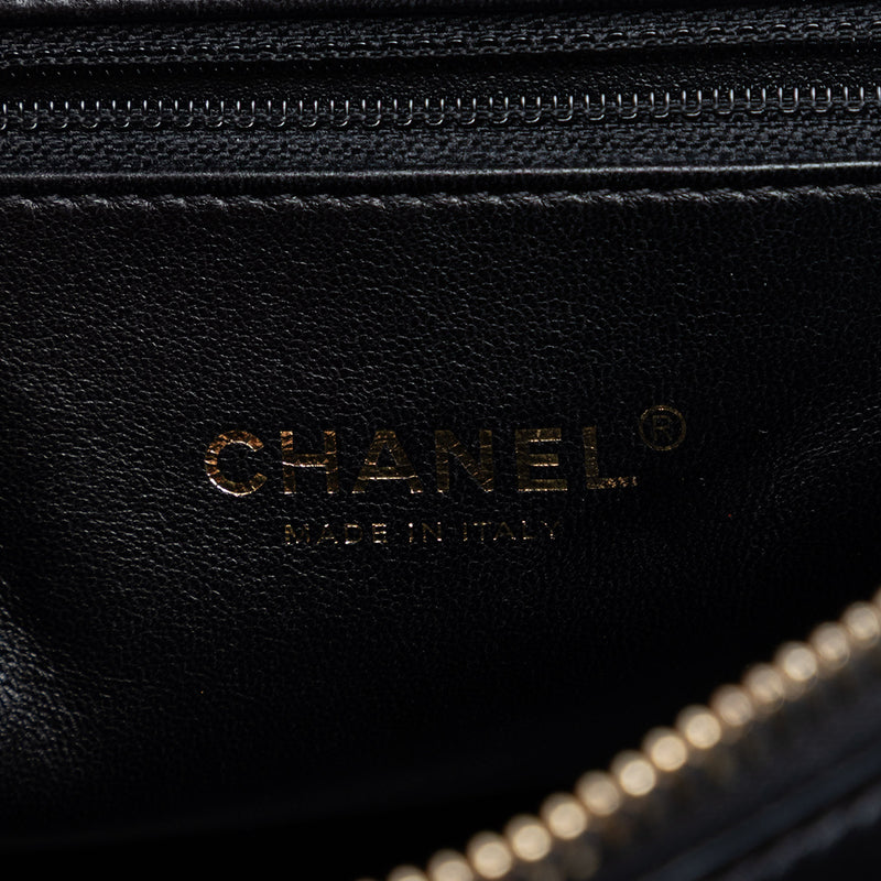 CC Chevron Calfskin Medal Flap - Image 5